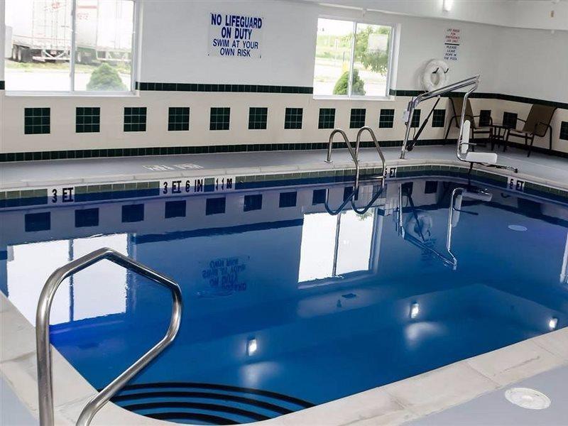 Comfort Inn & Suites Moberly Экстерьер фото