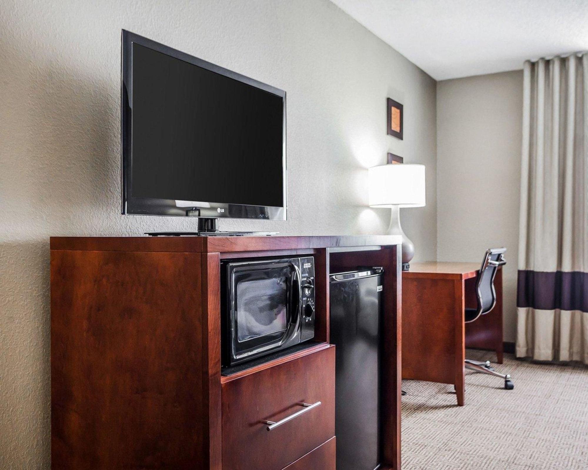 Comfort Inn & Suites Moberly Экстерьер фото
