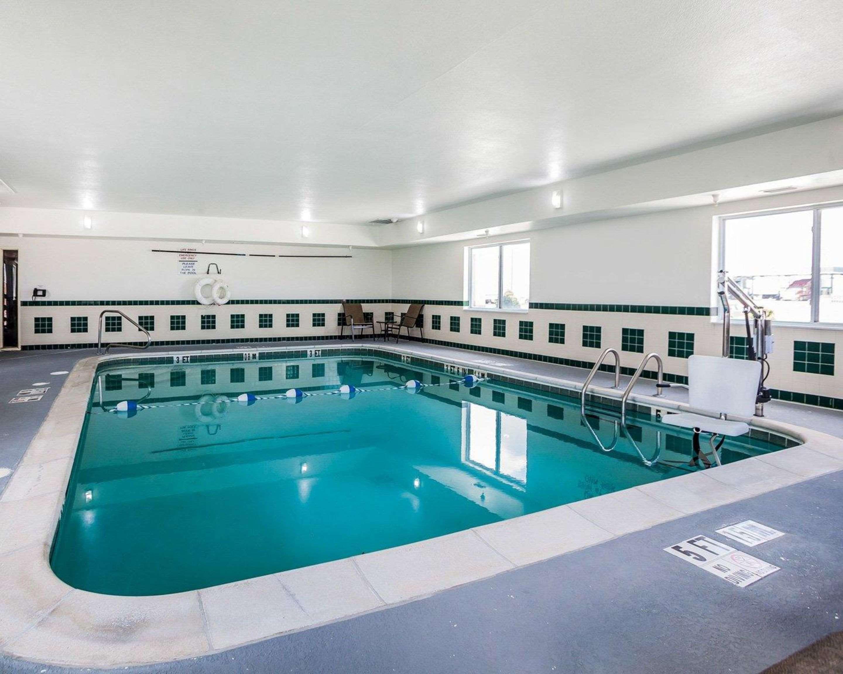 Comfort Inn & Suites Moberly Экстерьер фото