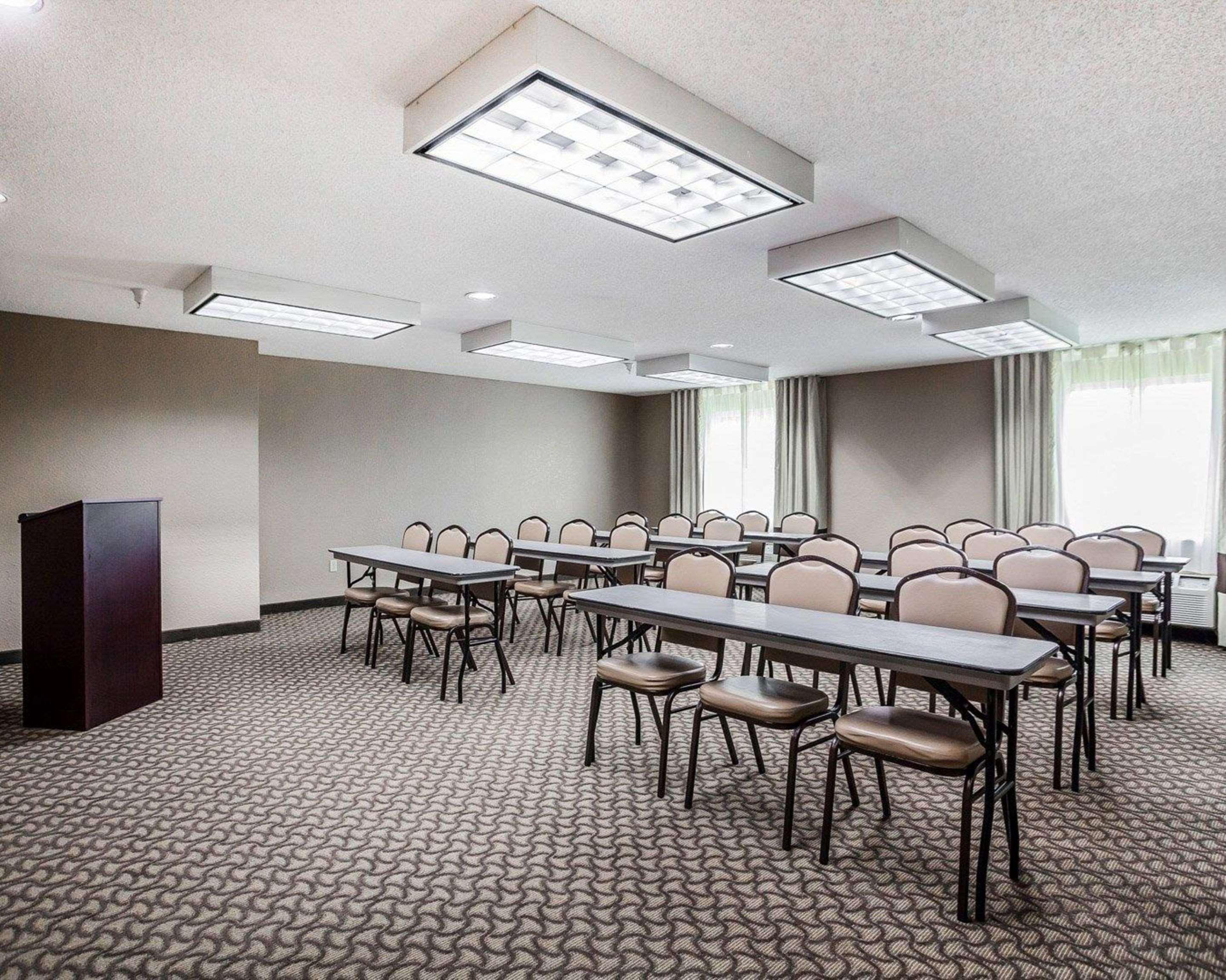 Comfort Inn & Suites Moberly Экстерьер фото