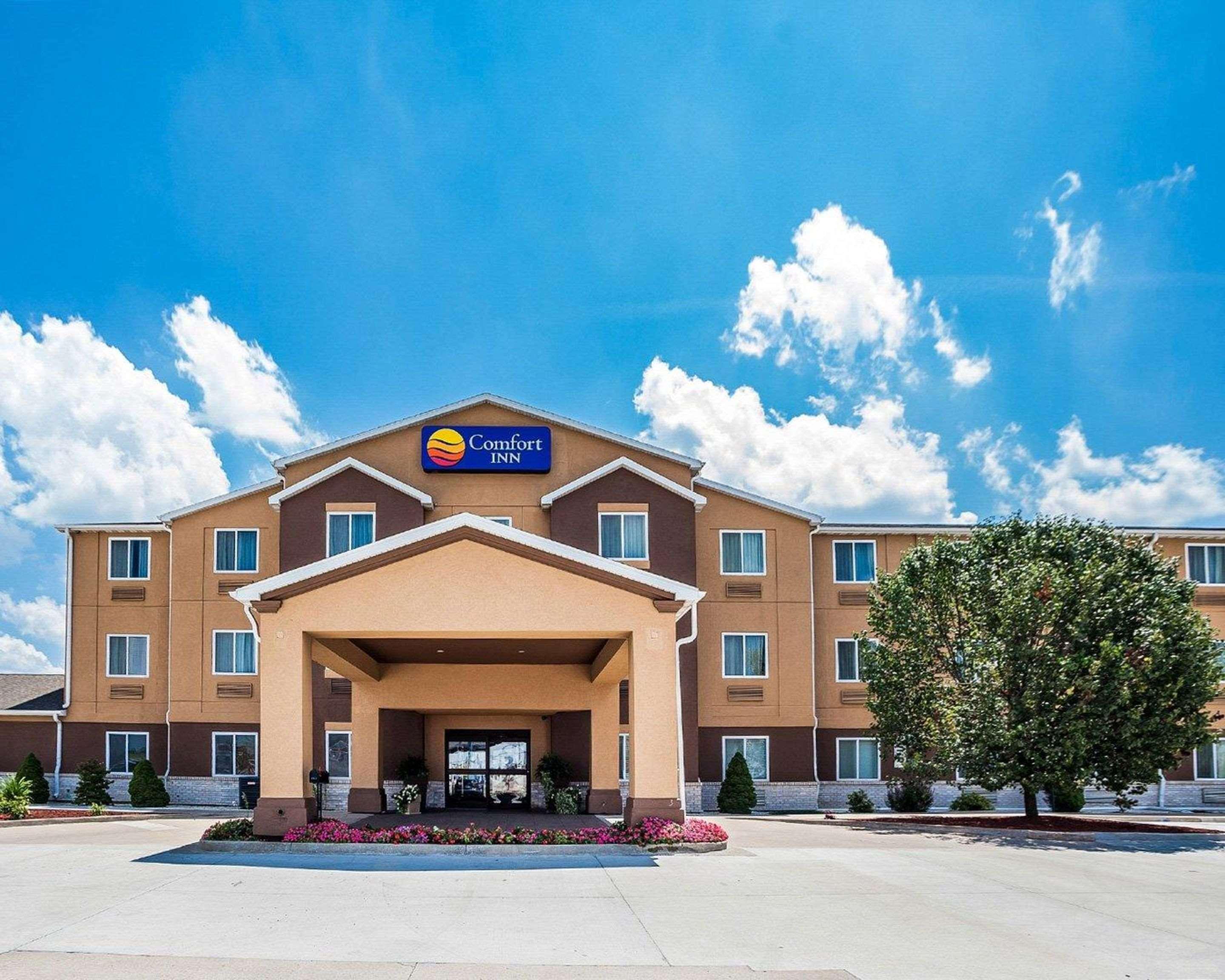 Comfort Inn & Suites Moberly Экстерьер фото