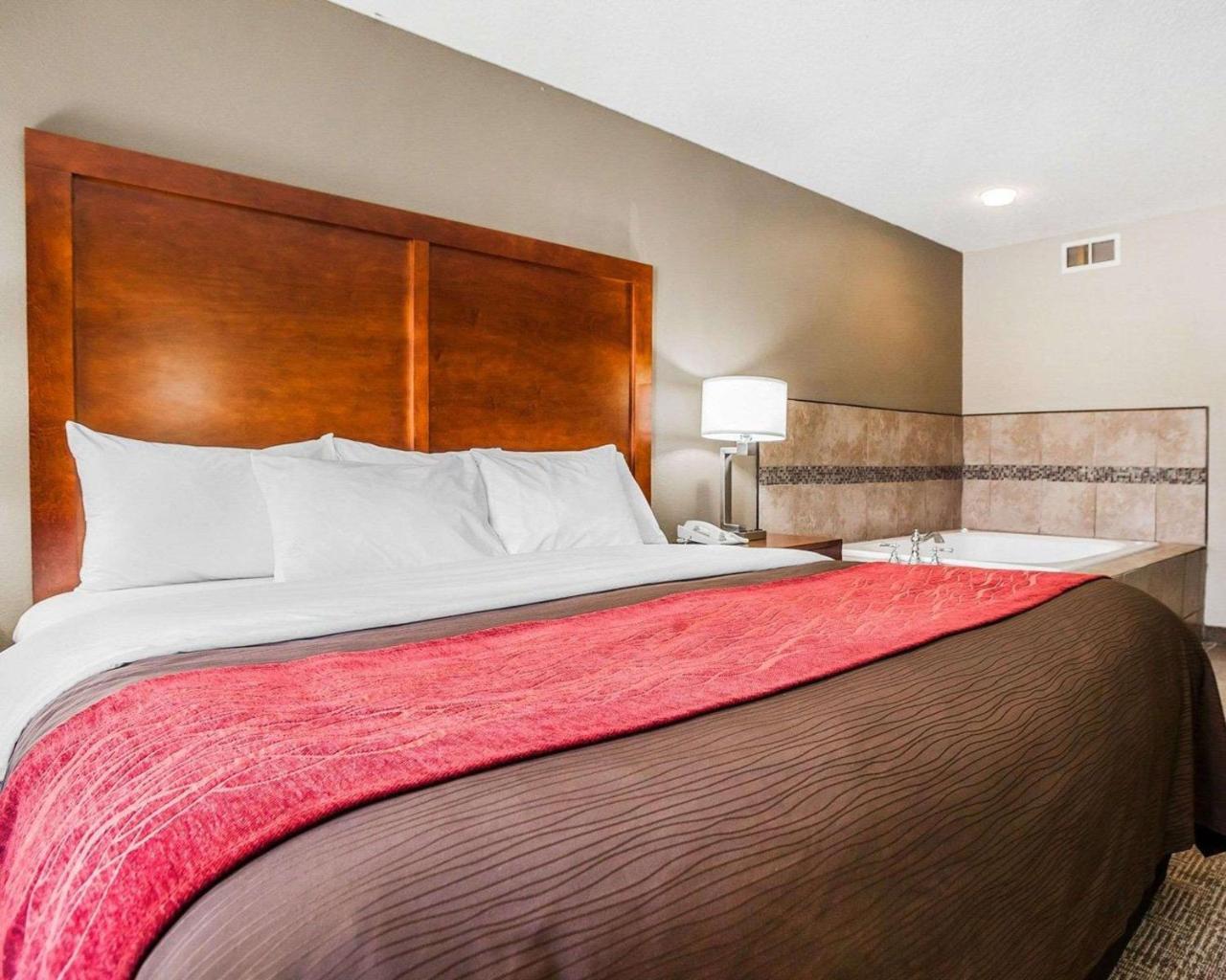 Comfort Inn & Suites Moberly Экстерьер фото